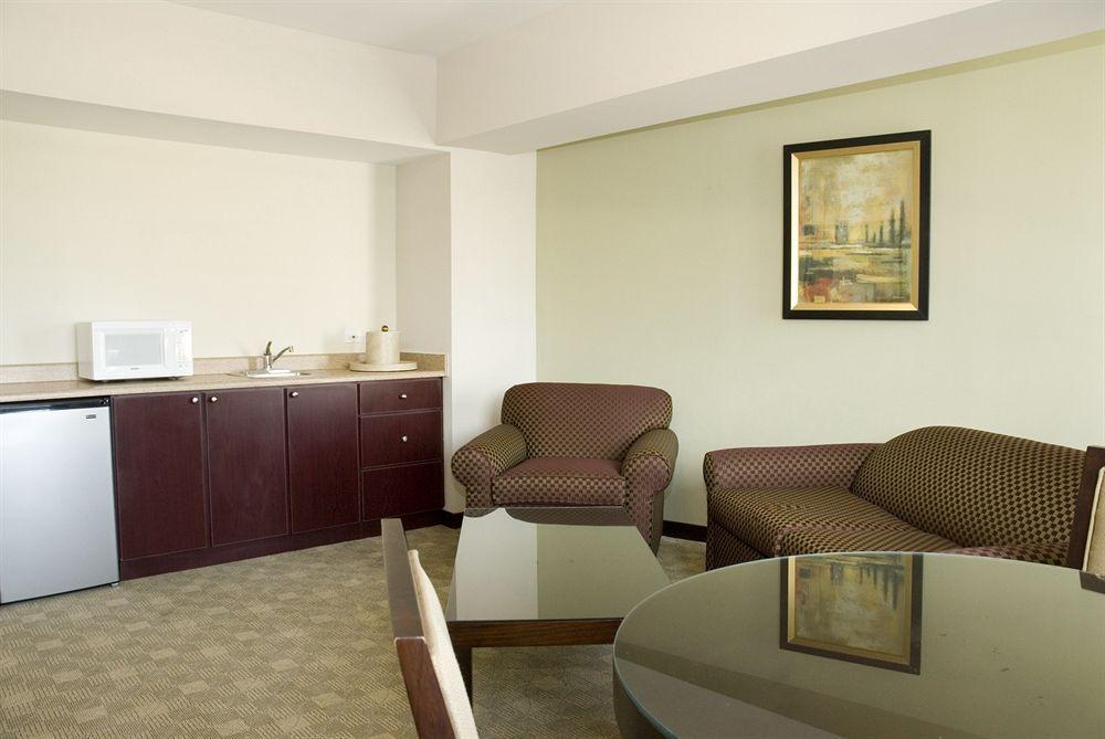 San Miguel Plaza Hotel San Juan Room photo